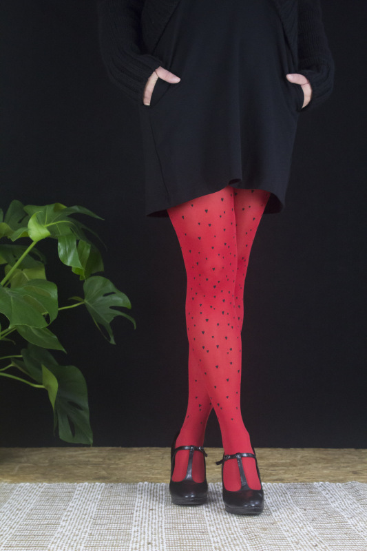 Malé čierne srdiečka 1